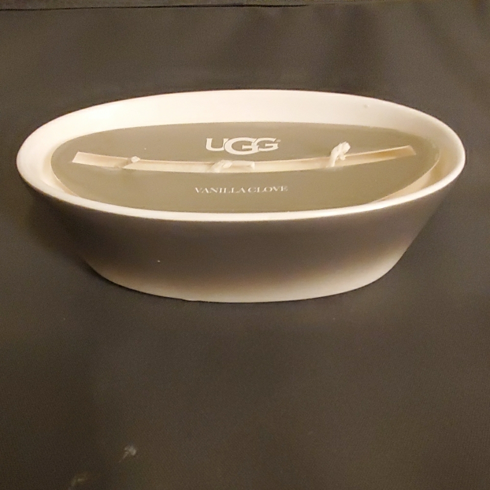 UGG SCENTED CANDLE BRAND NEW!!